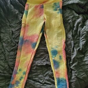 SOLD🔥TIE DYE BUM LIFT LEGGINGS, MEDIUM🔥